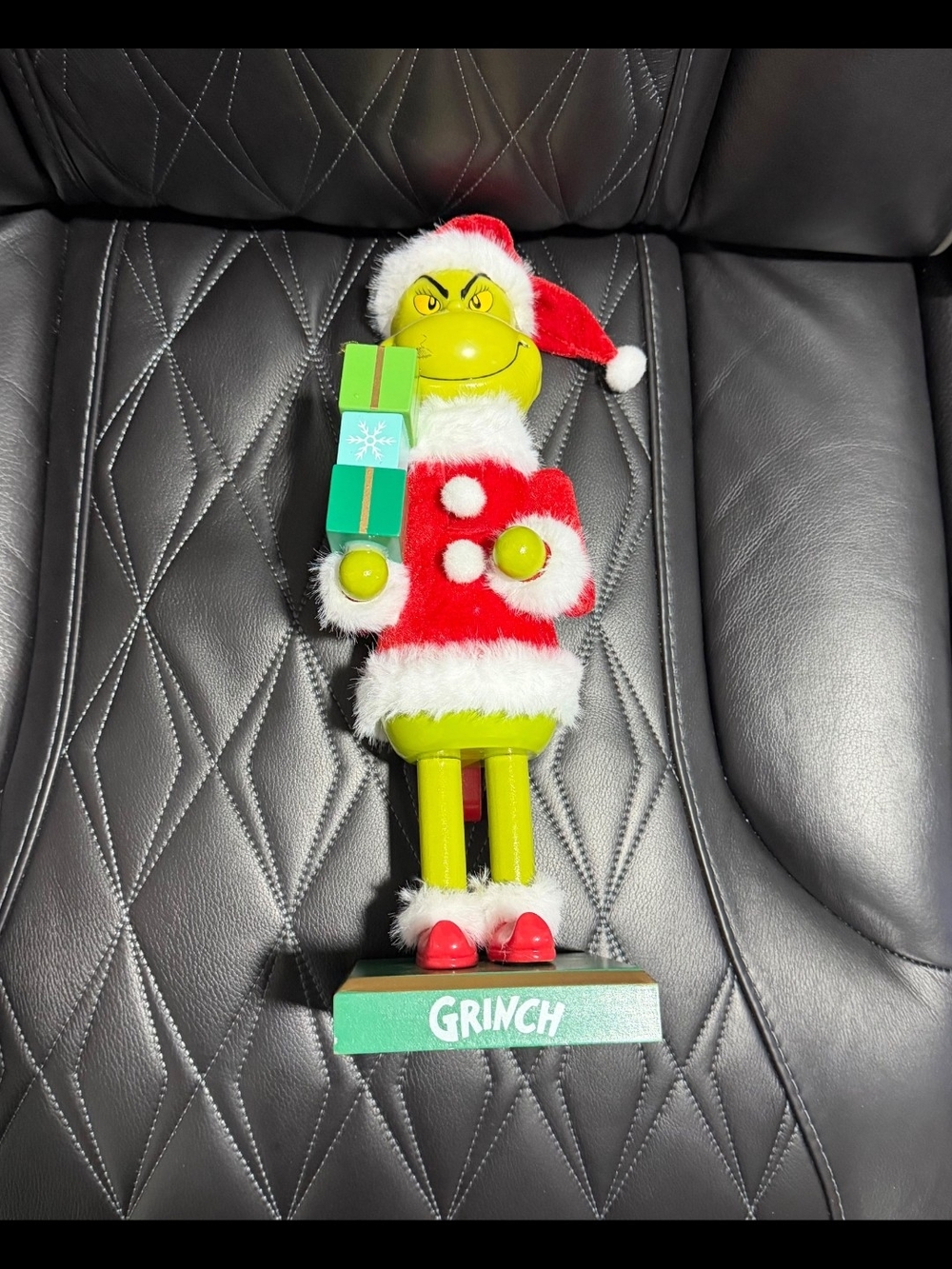 Dr. Seuss Grinch Holiday Nutcracker Figurine - Red & Green